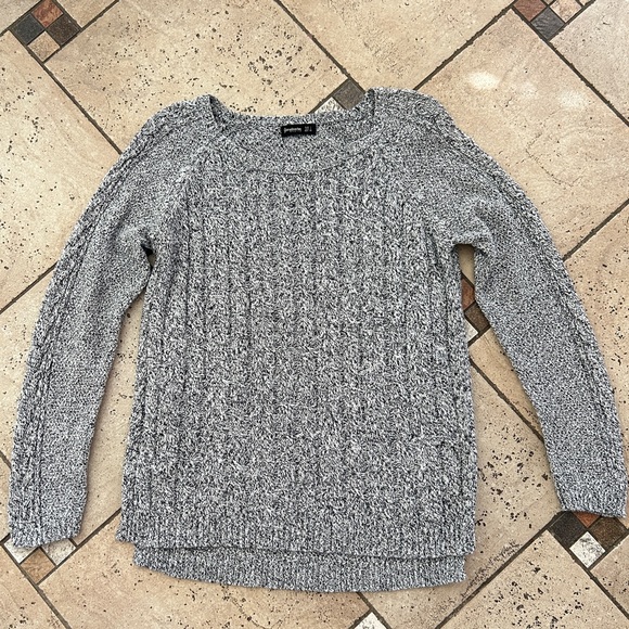 Like new Women's Sweater size L - Picture 1 of 3